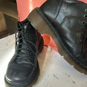 9 black leather dr martens short booties in nice used condition